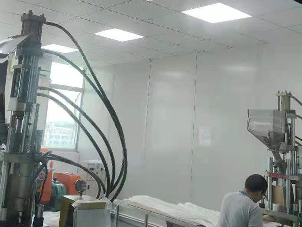 注塑车间